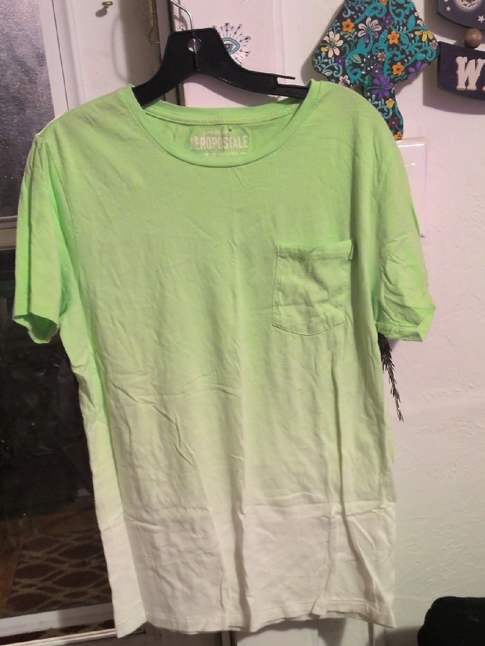 Aeropostale Men's Two-Tone Pocket T-Shirt in Lime Green & White